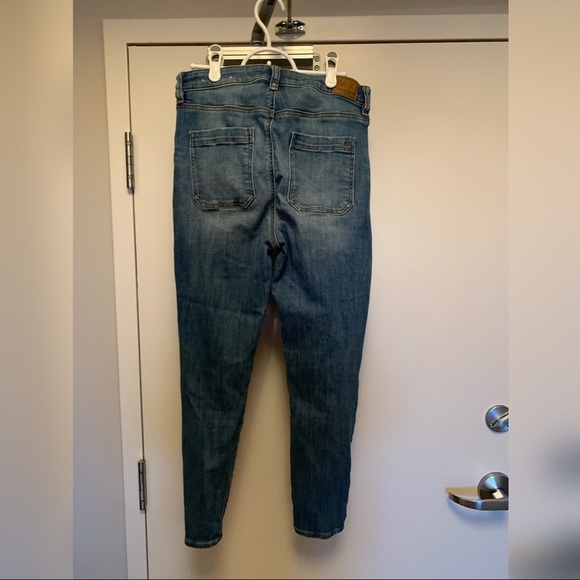 Super High-Rise Cropped Jeggings - Picture 2 of 5